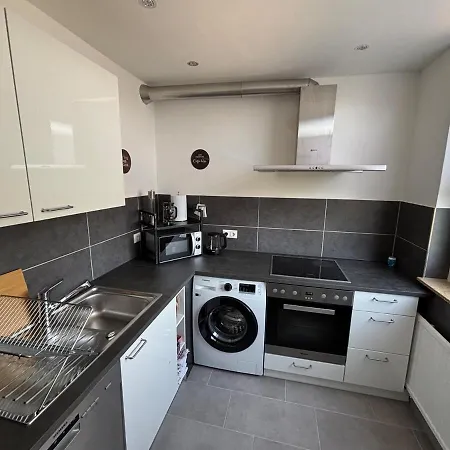 Moderne 3,5 85m2 & Balkon Apartman Duisburg