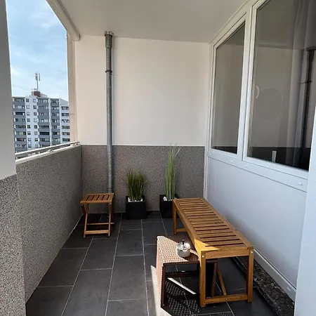 Moderne 3,5 85m2 & Balkon * Duisburg